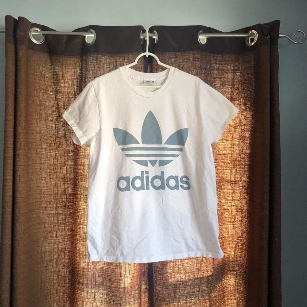 Adidas T-shirt